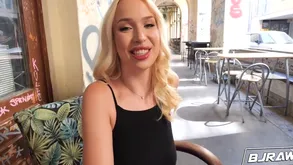 Vera Jarw With an increment of Romeo Mancini Upon Gets A Cum Brunch